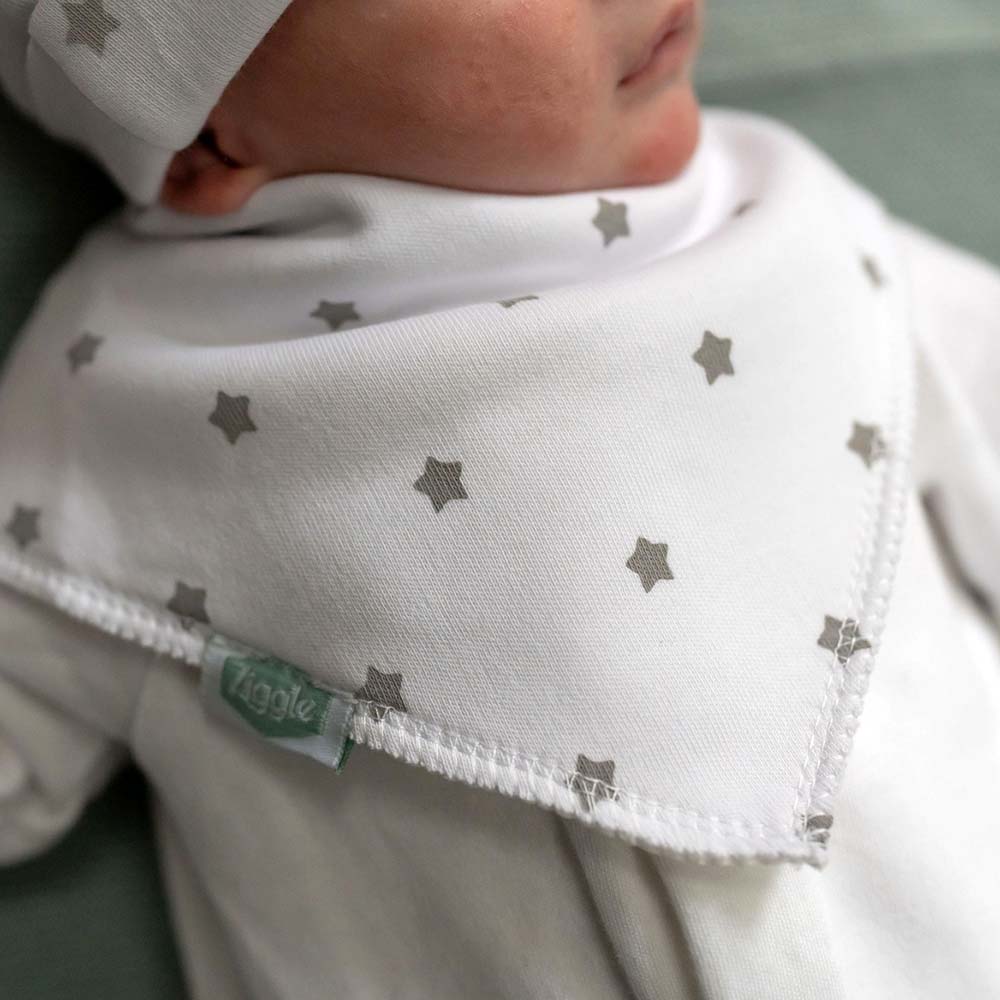 Grey & White Bandana Dribble Bib Set - Image 6